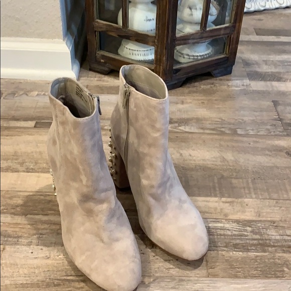 Steve Madden booties - Picture 3 of 4